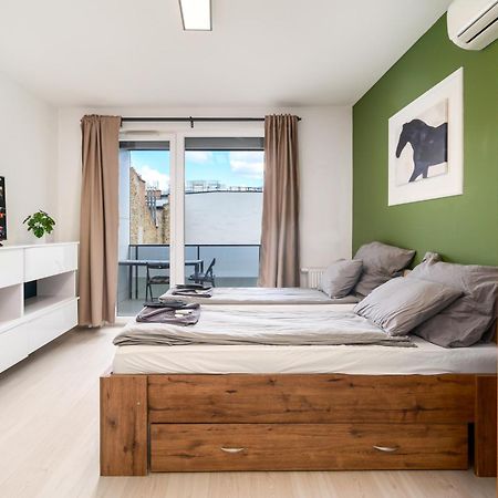 בודפשט Atrium Residence Deluxe Suite-Free Parking Garage Same Building מראה חיצוני תמונה