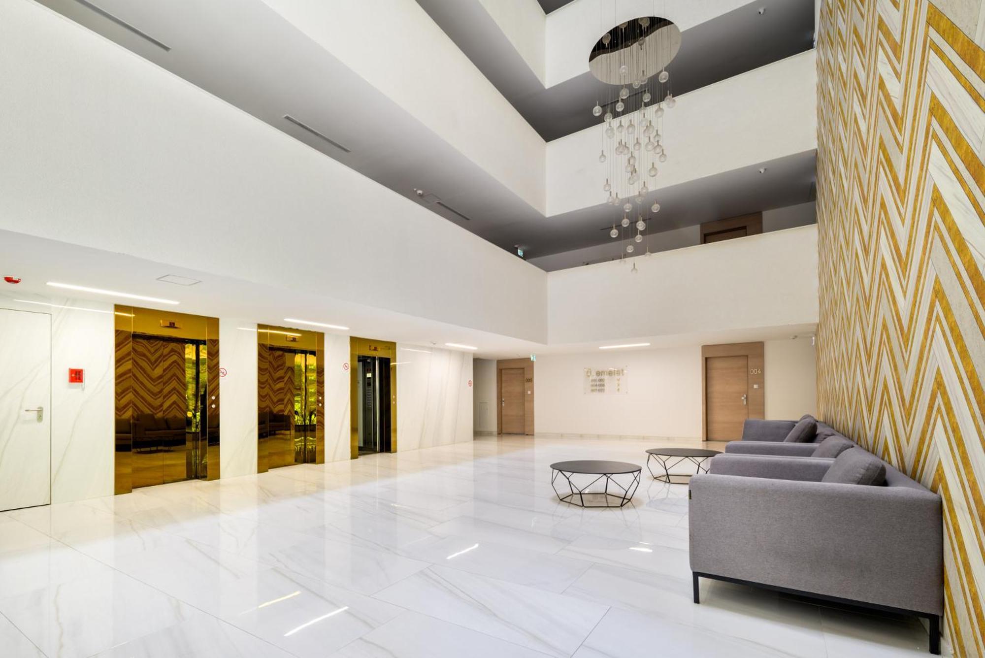 בודפשט Atrium Residence Deluxe Suite-Free Parking Garage Same Building מראה חיצוני תמונה